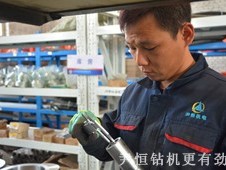 谁的青春不迷茫，山西阳泉气动锚杆钻机装配工逆生长
